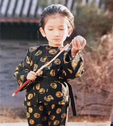 敬仰的靈魂剪輯師-神壇上企業(yè)宣傳片的舞者 敬仰的靈魂剪輯師-神壇上企業(yè)宣傳片的舞者