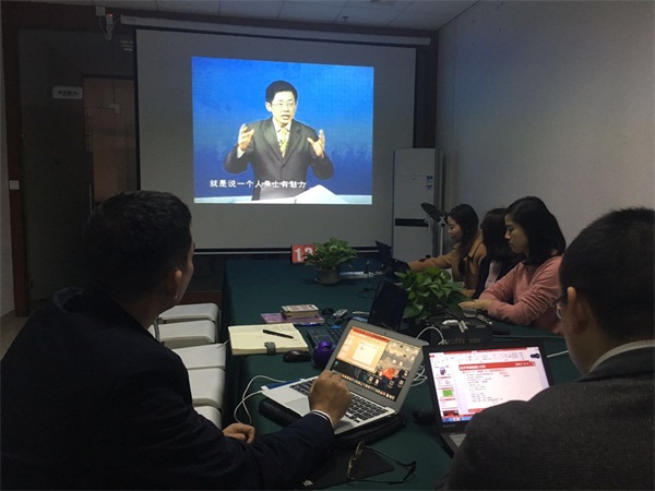 瓜瓜早課堂(138)-食言的富勒博士，不食言的人生