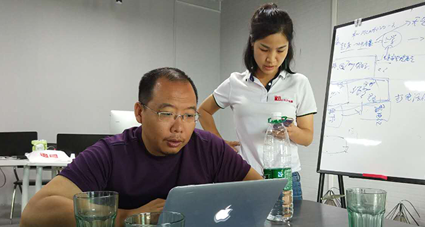 隊伍壯大的越來越快，要抓緊跟上你們的步伐